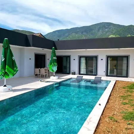Grey - Villa *